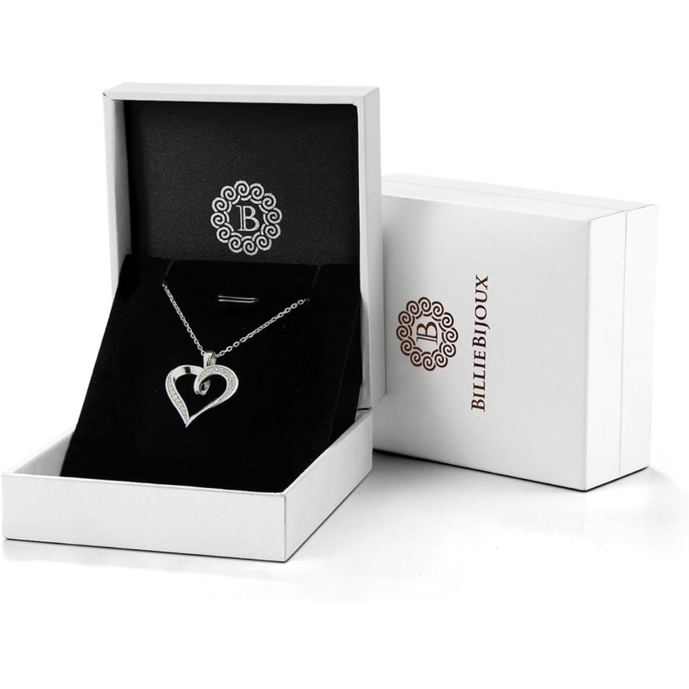 NWOT “Never Ending Love” 925 Sterling Silver Heart Pendant Necklace